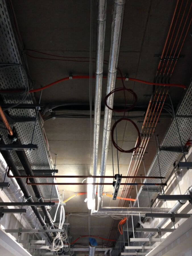 Elektroinstalācija slimnīcas jaunbūvē